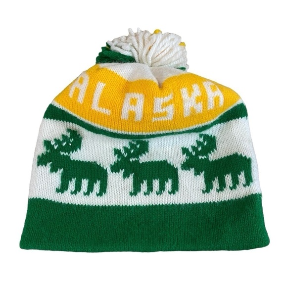 Unisex Alaska White Green Yellow Moose‎ Design Knit Hat with Pom - Picture 1 of 7